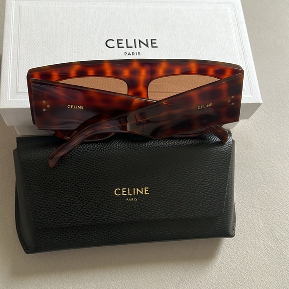 CELINE Sunglasses 😎, 💯  Authentic - Picture 7 of 7